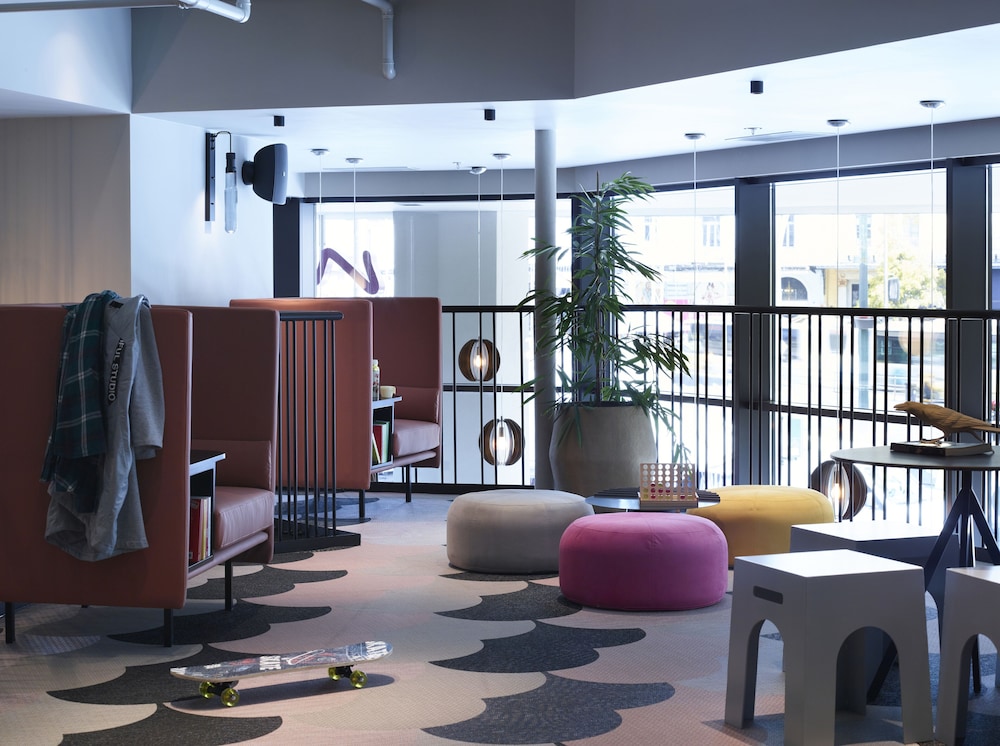 Moxy Athens City 40/66