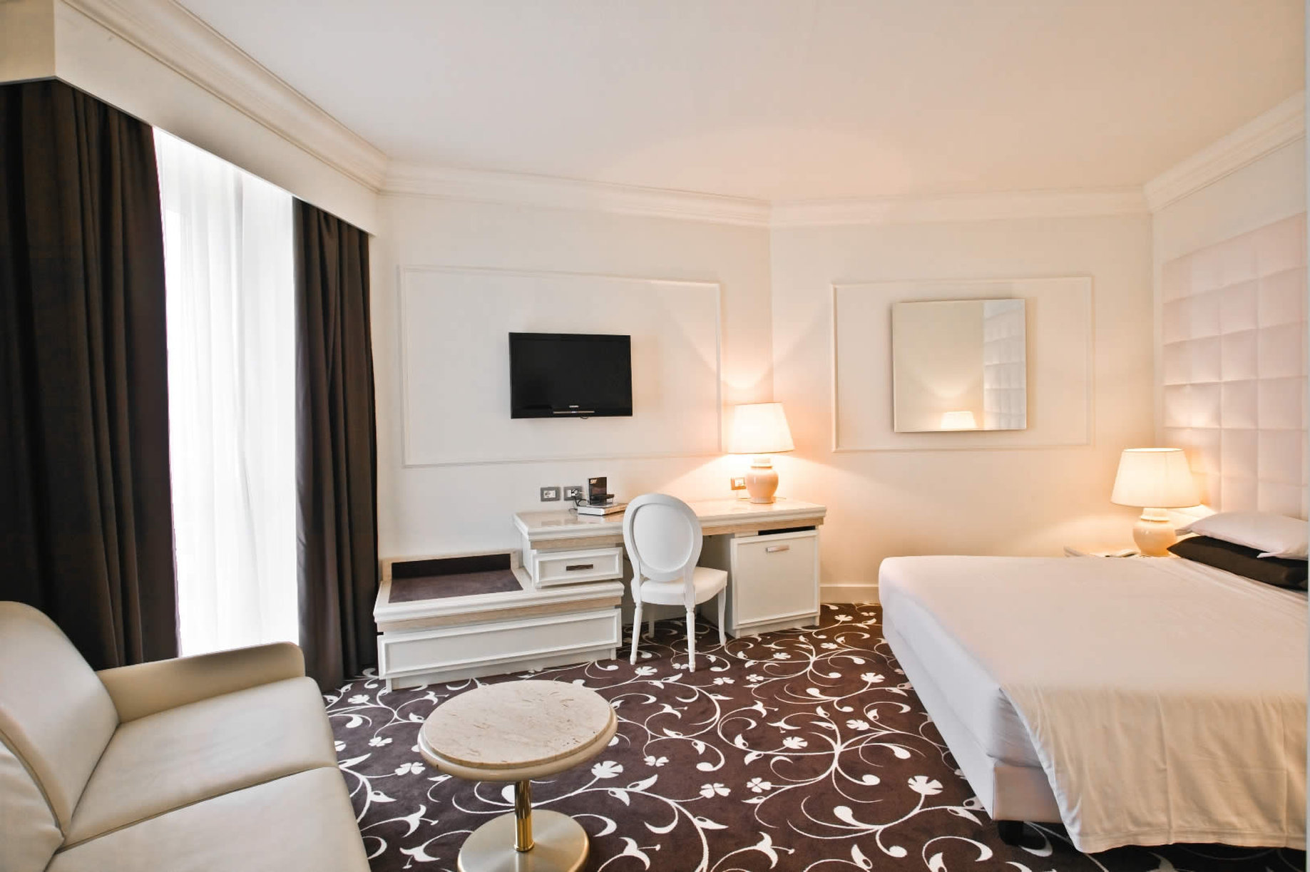 ROOM, TRIPLE