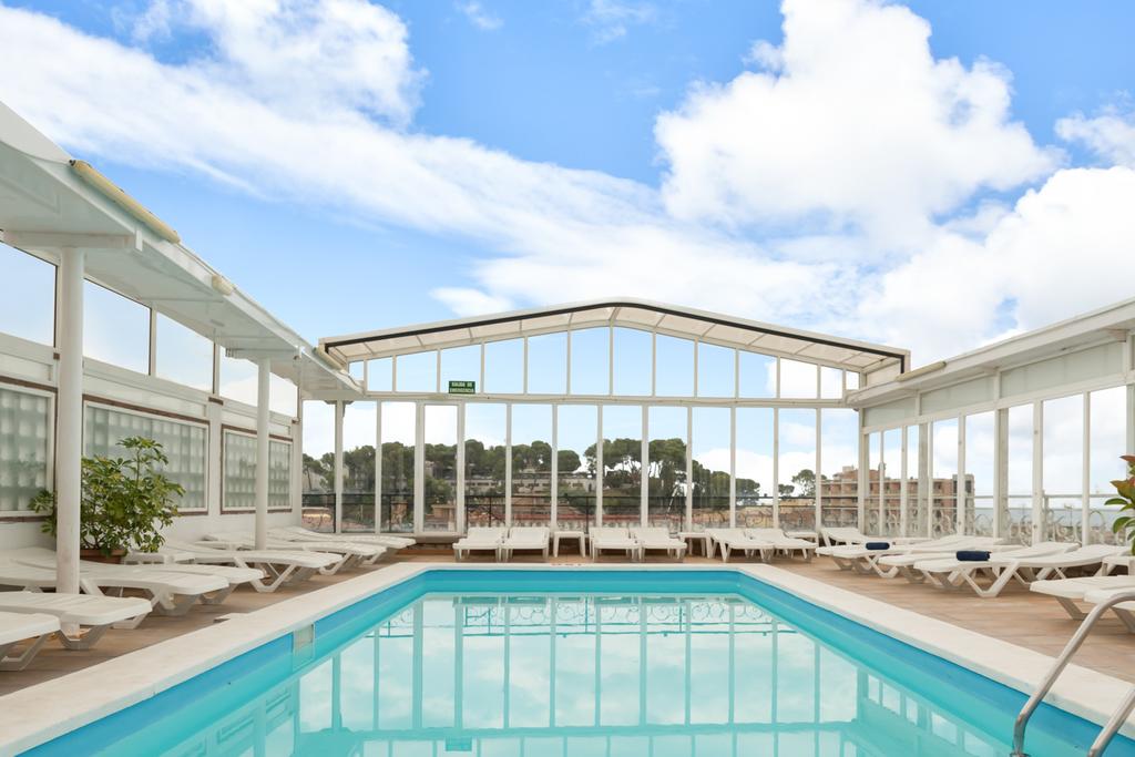 Mercedes Hotel 36/56