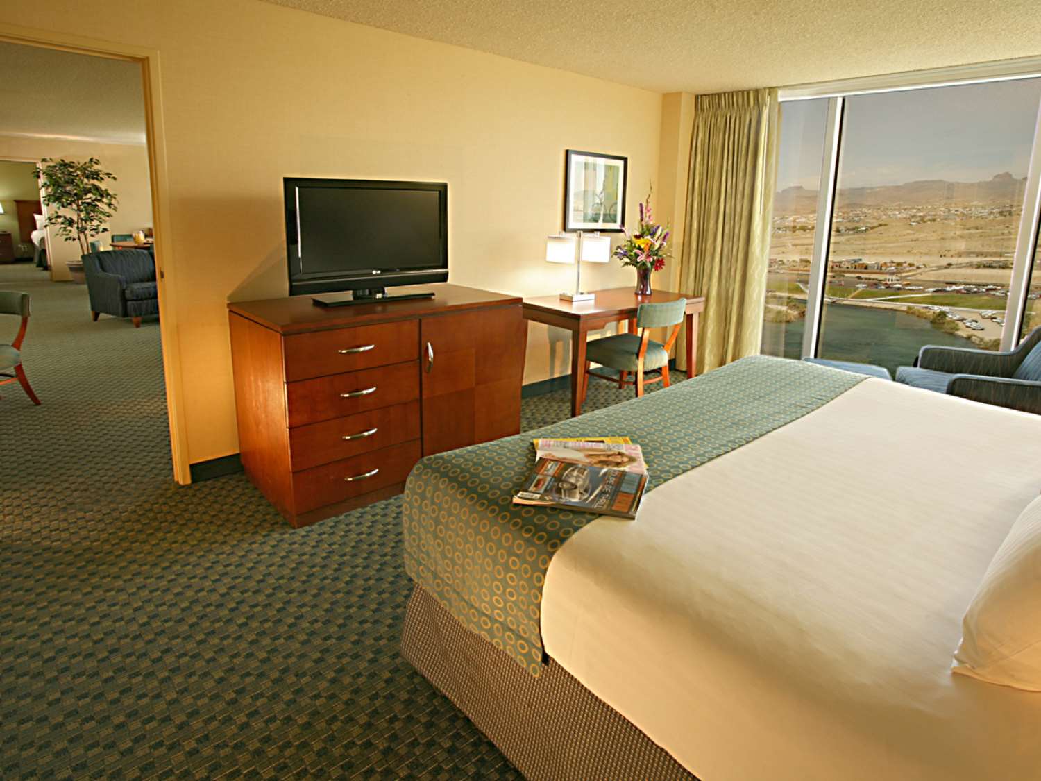 Majestic, Suite, King Bed, Sofa