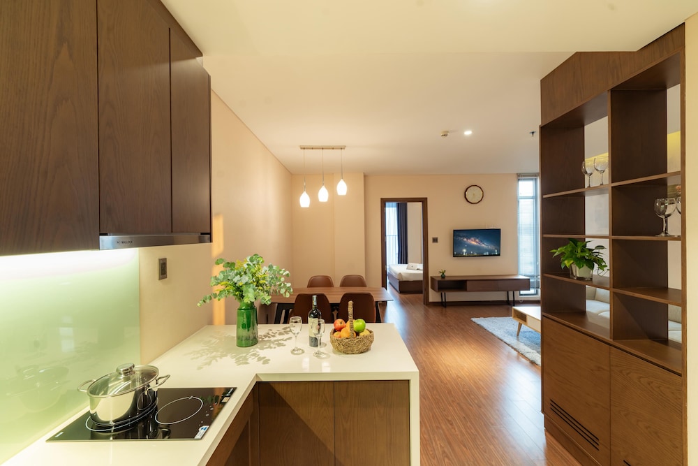 DHTS Business Hotel & Apartment 35/40