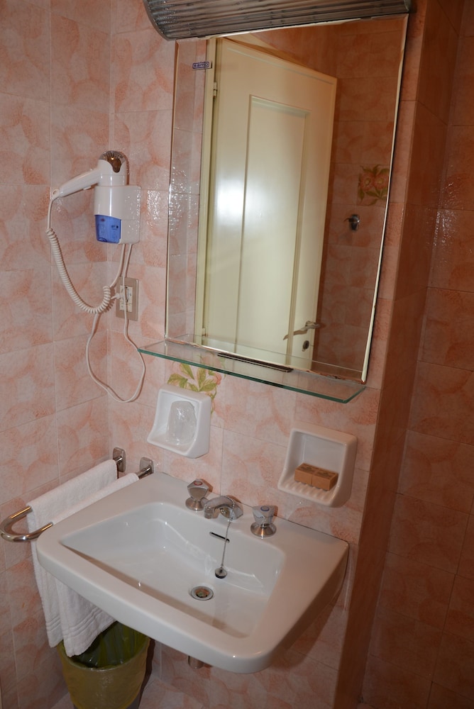 HOTEL SALIERI 38/70