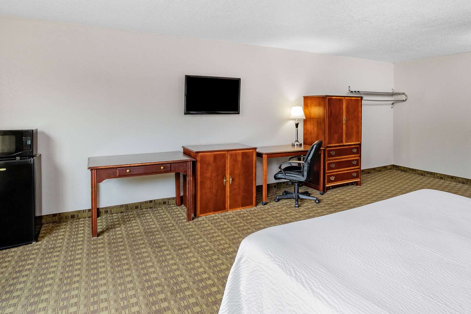 Days Inn By Wyndham Cambridge 24/41