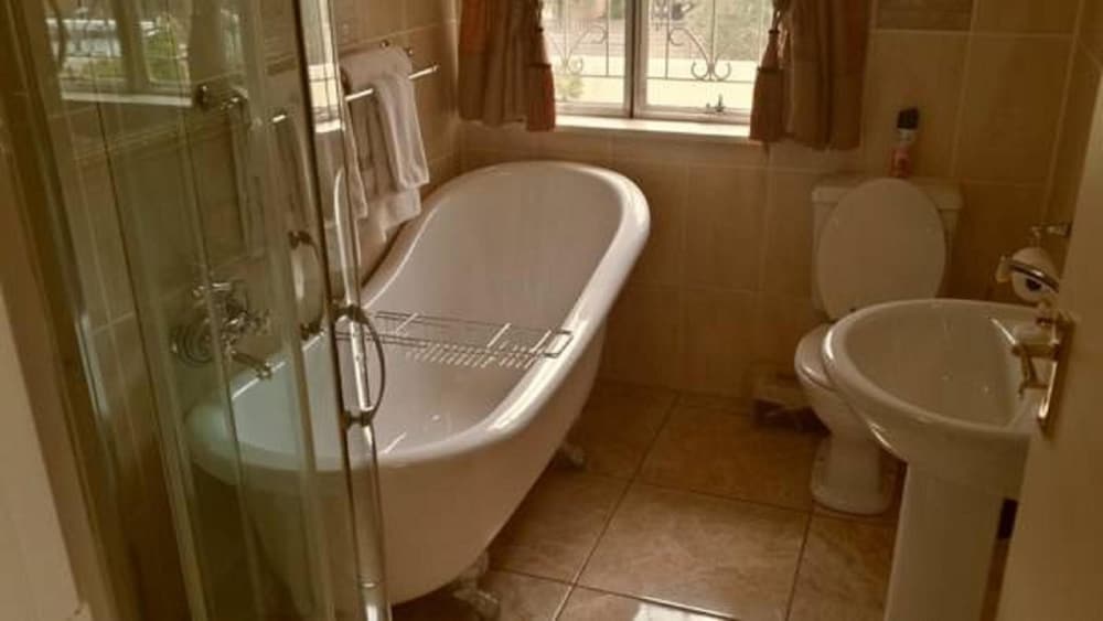 Kimberley Manor Guesthouse 47/50