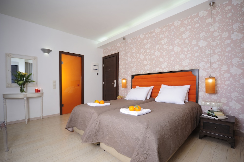 Steris Elegant Beach Hotel 11/70