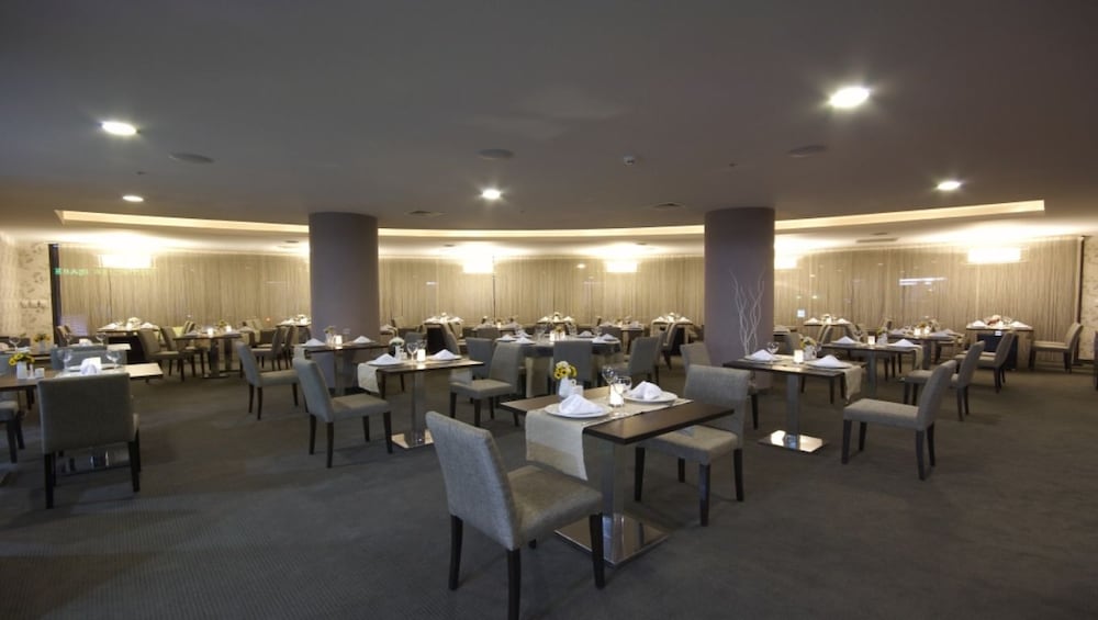 DEDEPARK HOTEL 38/50