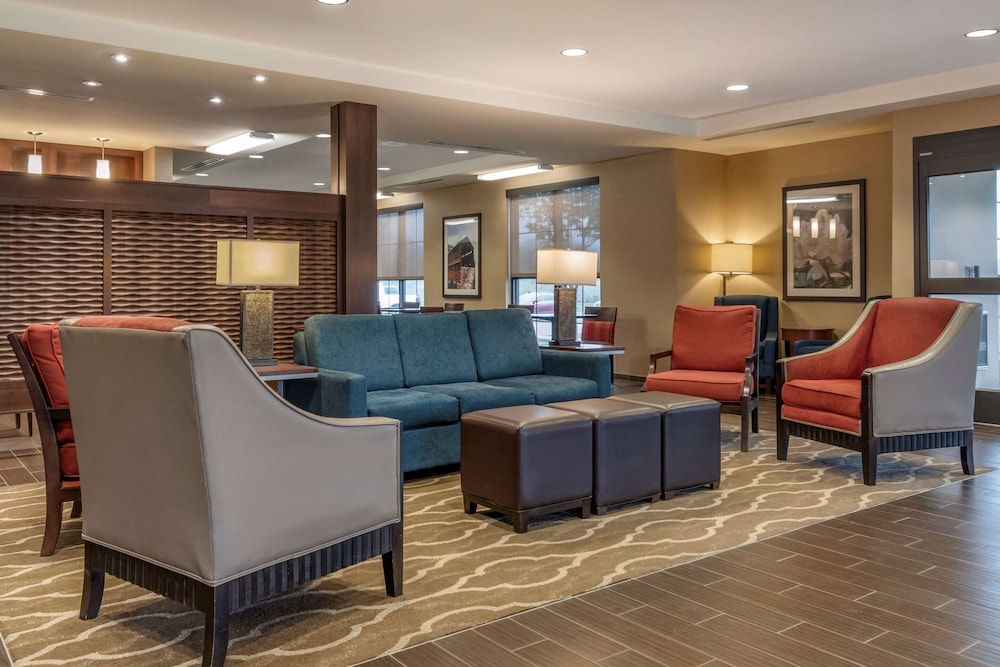 Comfort Inn Pa Turnpike I 81 24/38
