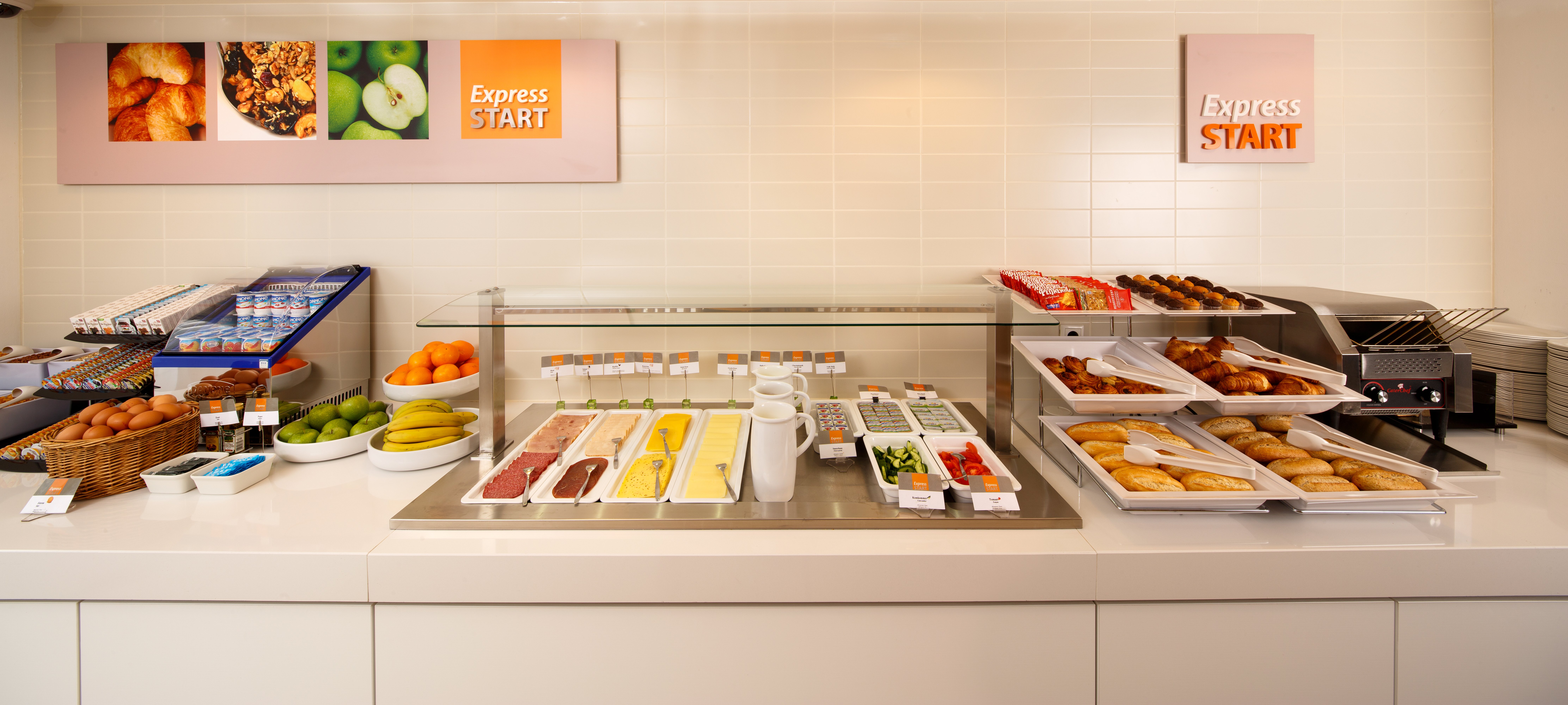 HOLIDAY INN EXPRESS ARNHEM 36/45