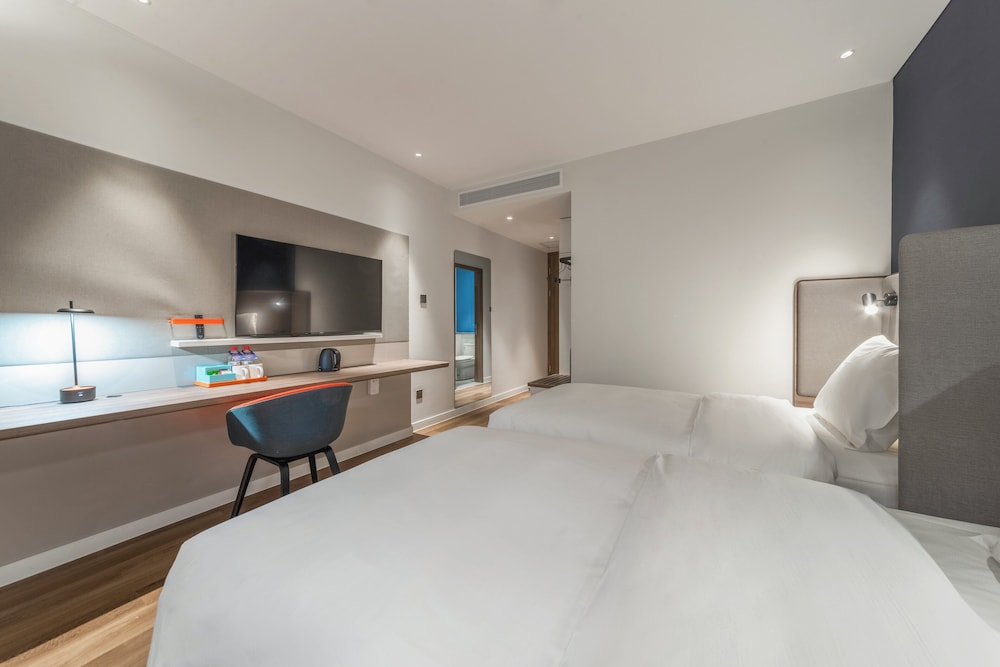 Holiday Inn Express Yangquan City Center 23/53