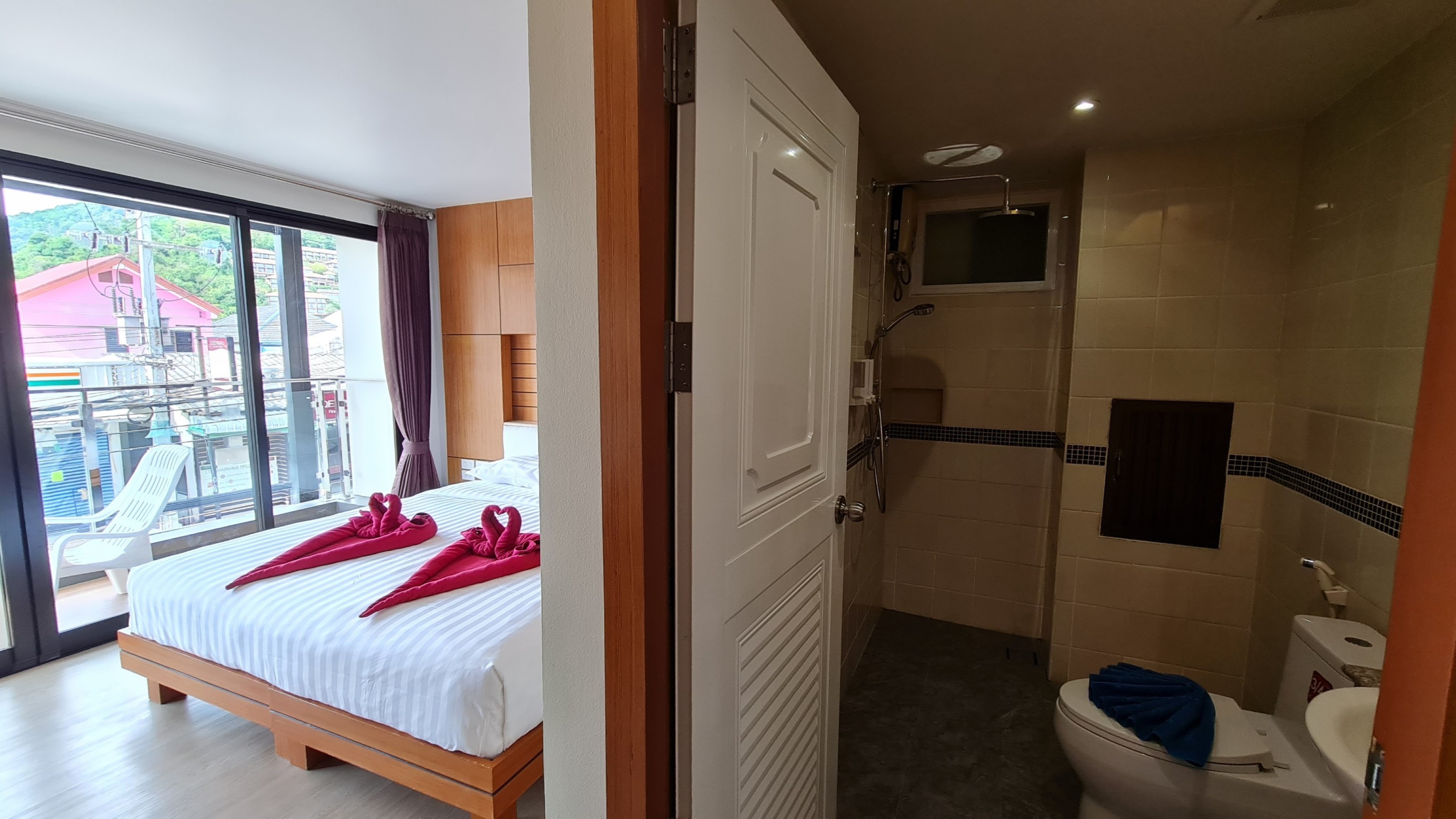 Room Actually 18/38