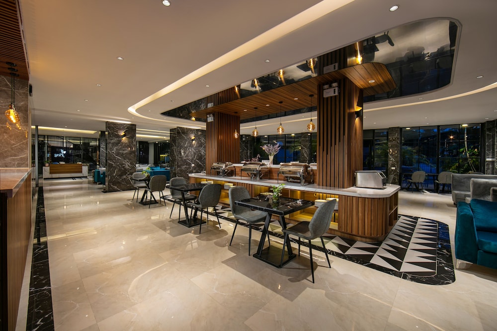 Ping Hotel Hanoi 52/66