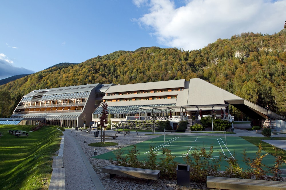 Hotel Spik 3 Star 72/74