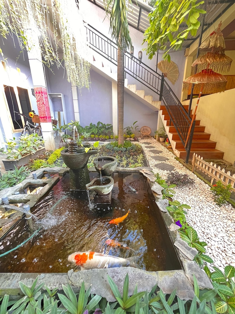 Clover Homestay 52/65