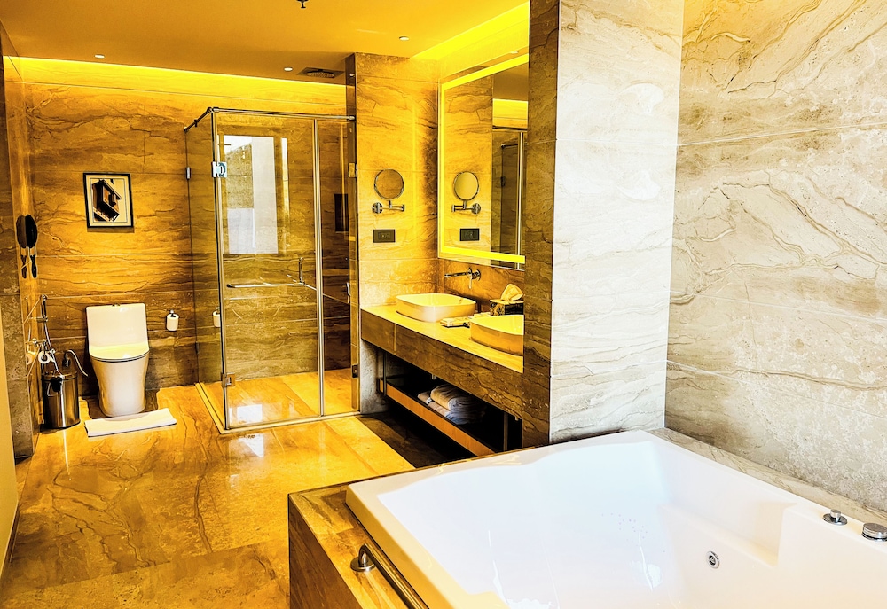 Katra Marriott Resort & Spa 50/50