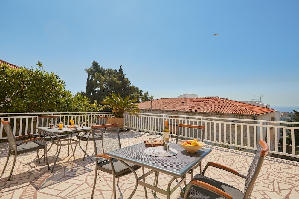 Villa Kate Dadic 54/74