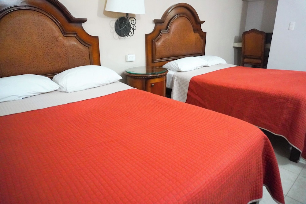 Grand Hotel Colonial Cancun 35/60
