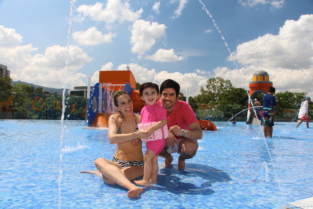CLUB CAMPESTRE DE BUCARAMANGA 24/30