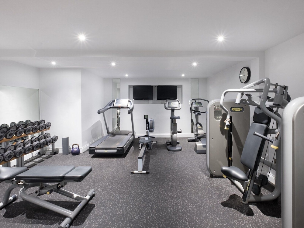 Elite Venue Selection Felbridge - Gatwick 47/75