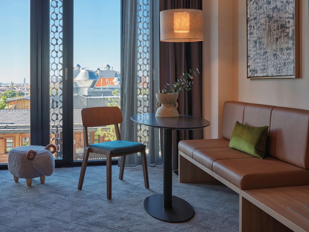 Adina Apartment Hotel Munich 41/63