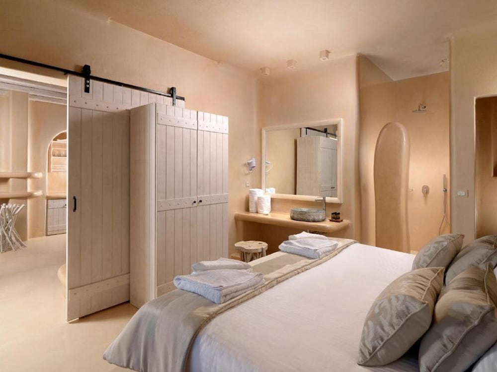 Dome Santorini Resort 10/46
