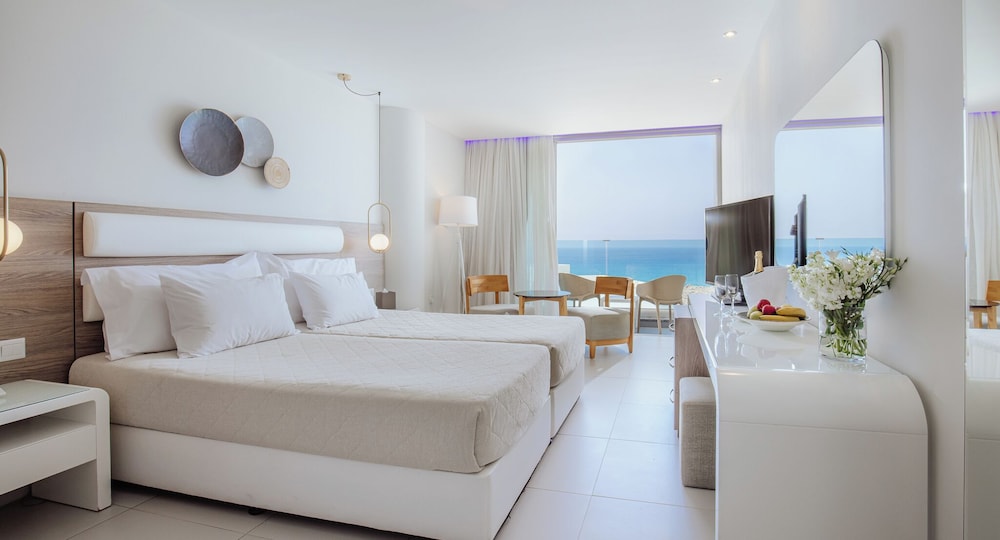 Tasia Maris Sands Beach Hotel - Adults Only 15/50