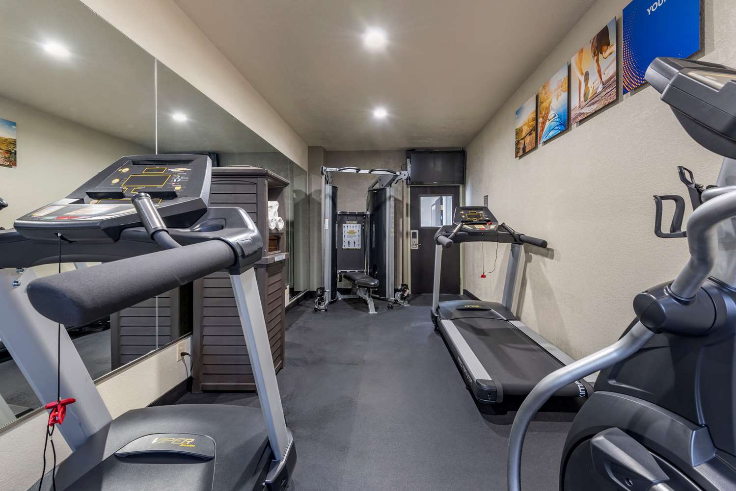 Comfort Inn & Suites Fruita - Grand Junction 27/33