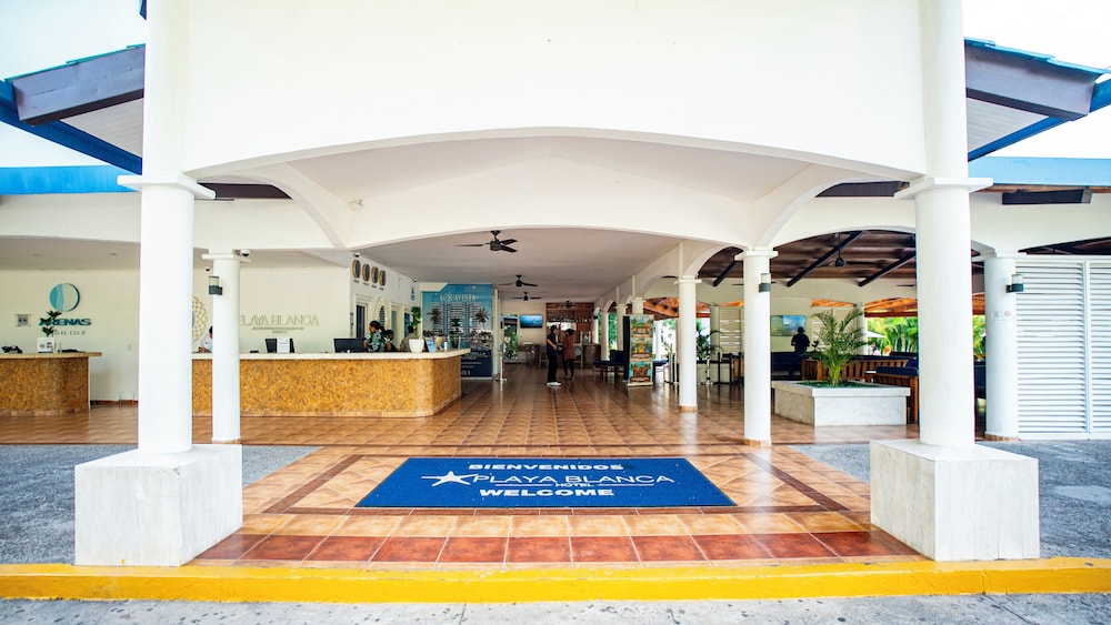 Playa Blanca Beach Resort - All Inclusive 10/61