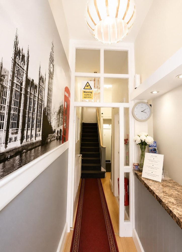King's Cross Hotel 9/50