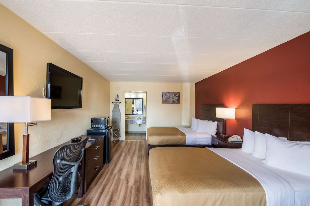 Econo Lodge Kearney - Liberty 13/31