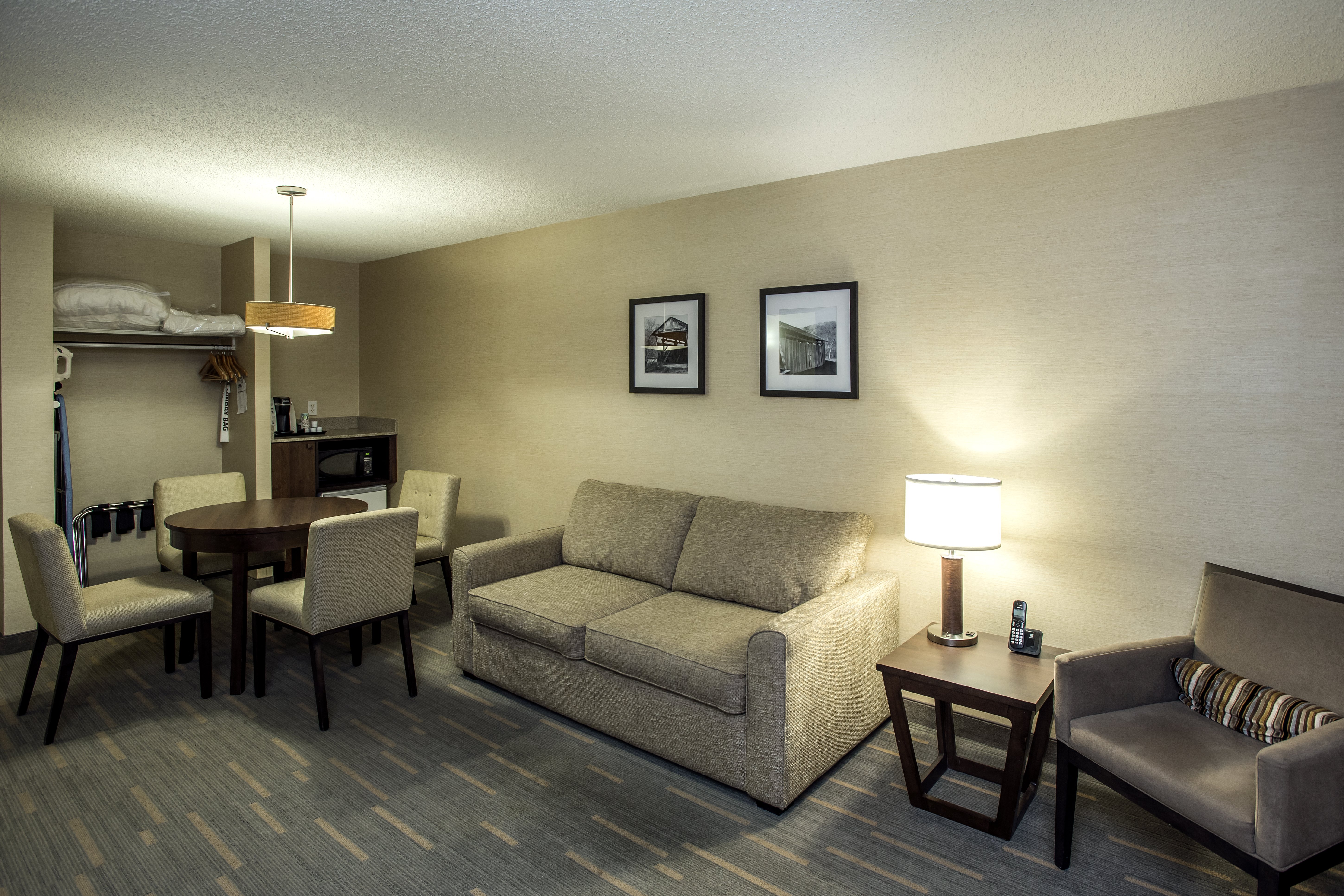 HOLIDAY INN LETHBRIDGE 26/50