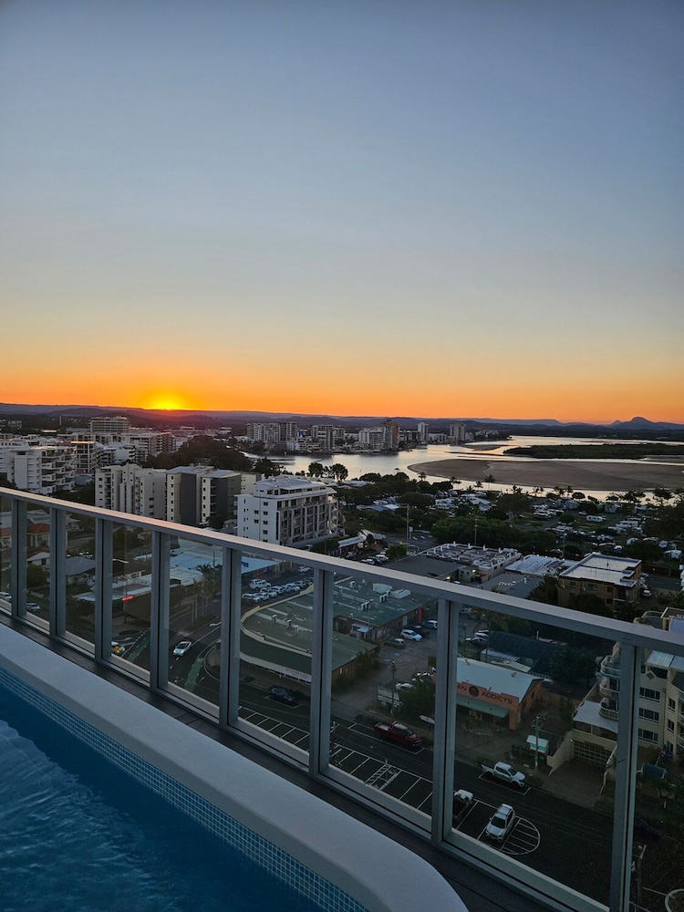 MAJORCA ISLE BEACHSIDE RESORT 3/56