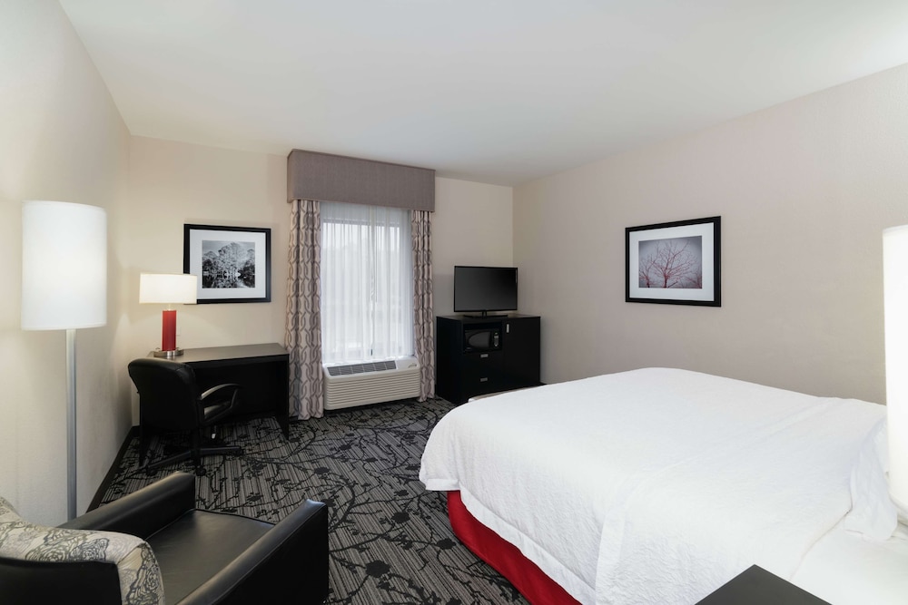Hampton Inn And Suites Roanoke Airport 17/49