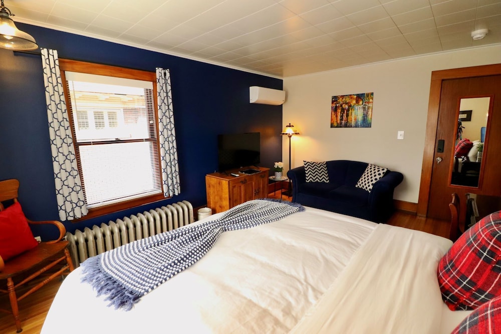 The Butler House Bed and Breakfast 15/50