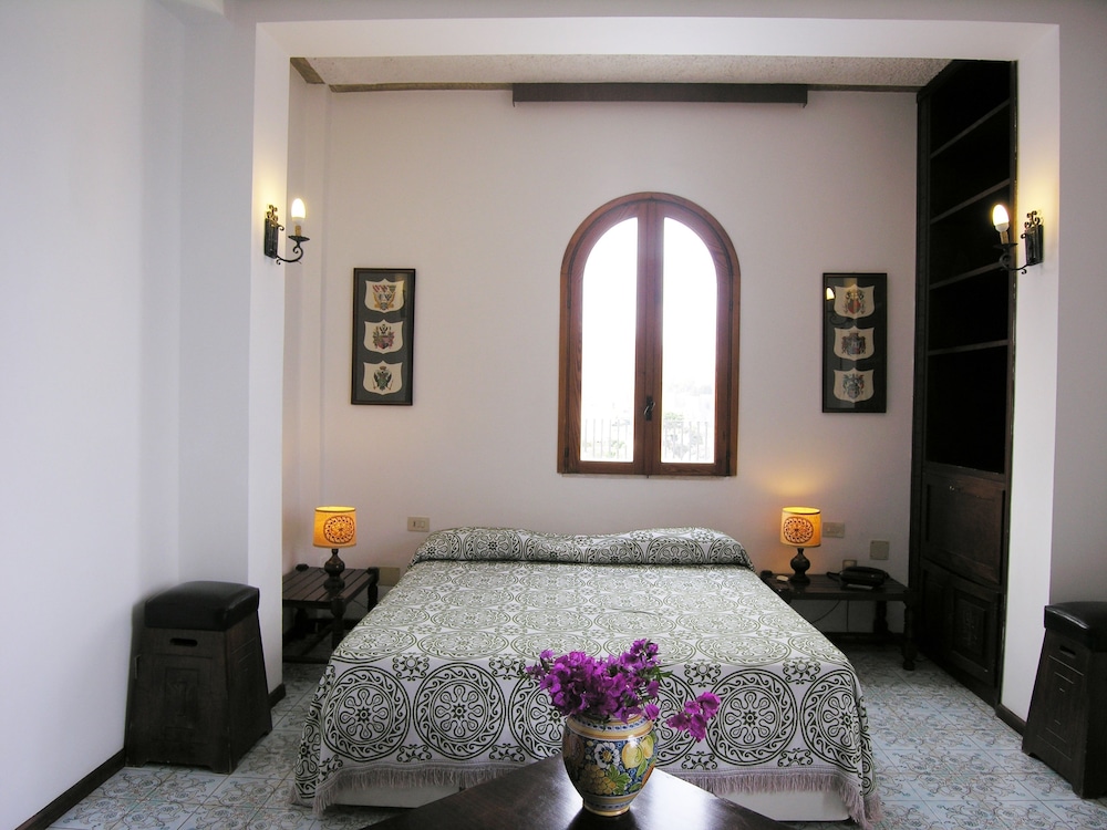 Hotel Carasco 14/71