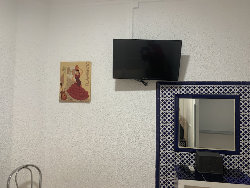 Hostal Alcobia 28/33