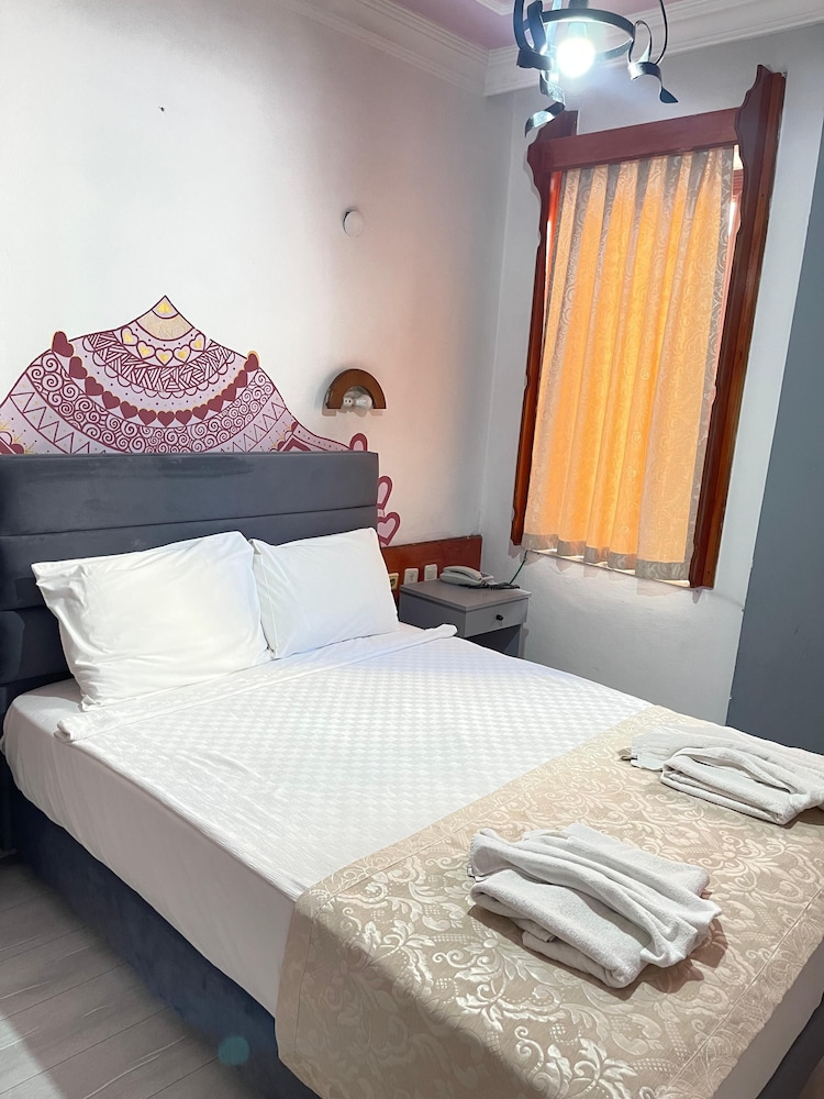 Superior, Suite, Double Bed, Garden View