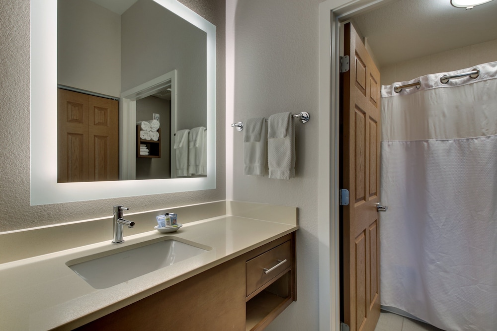 Staybridge Suites Missoula 18/59