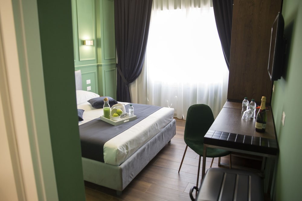 Unicum Roma Suites 5/50