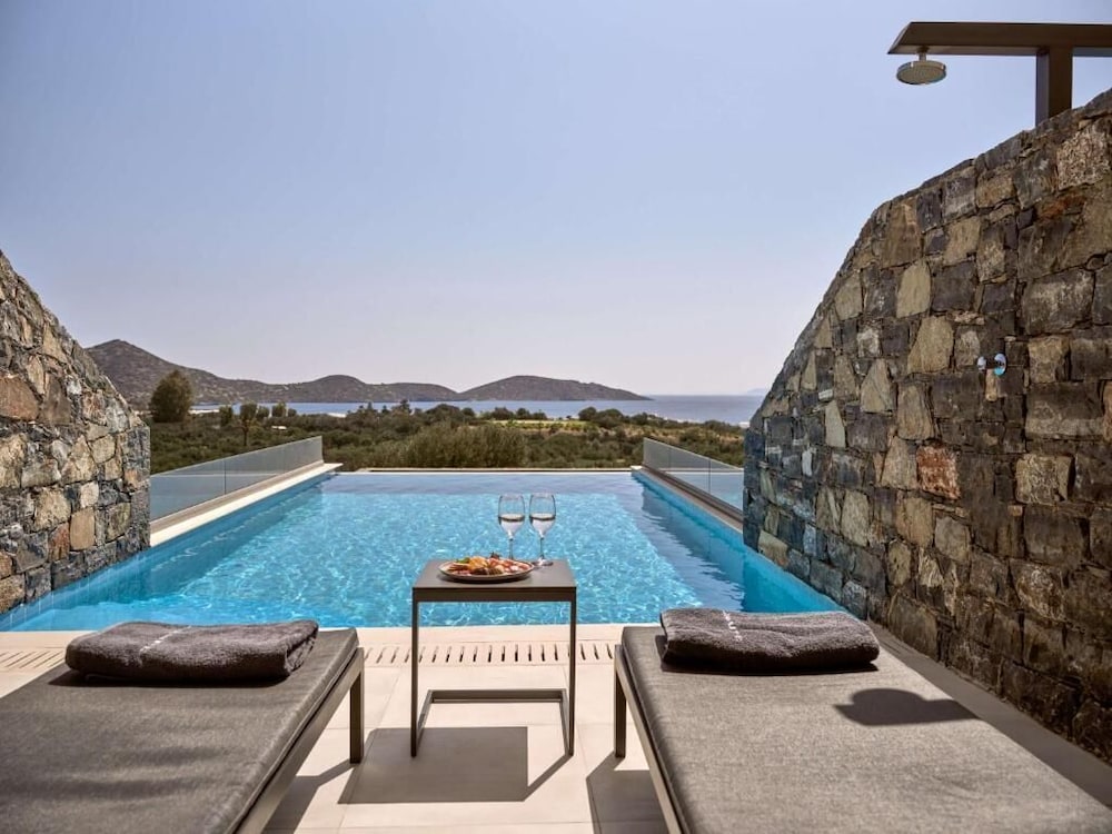 Elounda Palm Hotel 64/70
