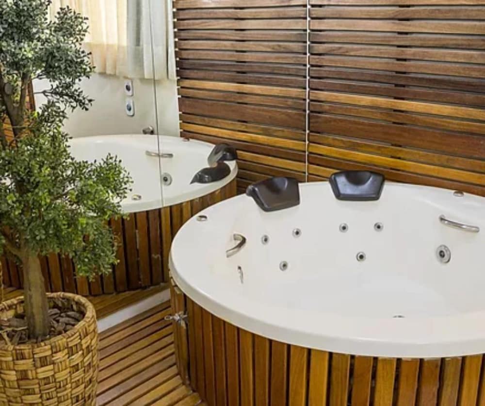 Marrua Hotel 49/49