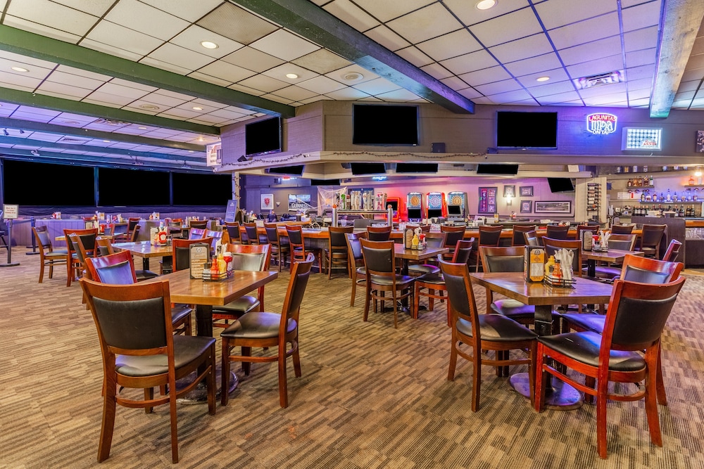 restaurant cafeteria