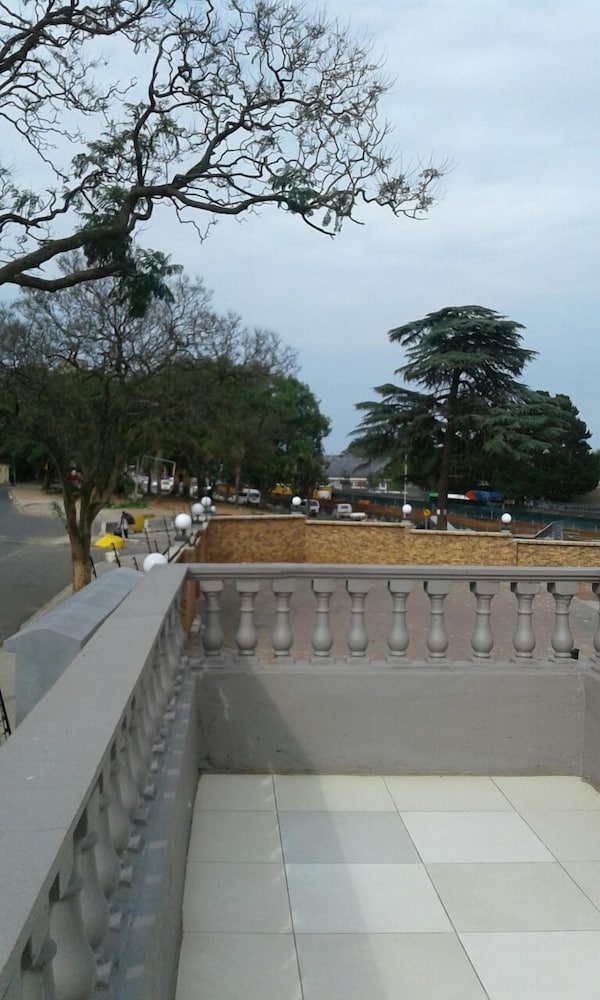 Central Lodge Hotels (ex. Country City Lodge) 16/25
