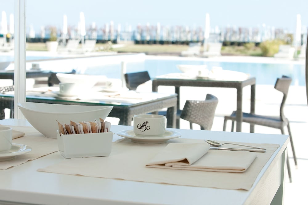 Adriatic Palace Hotel 53/65