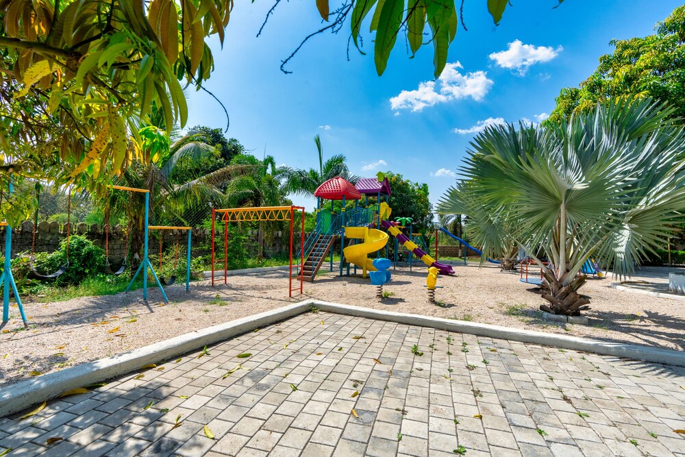 SAAVAJ RESORT 19/36