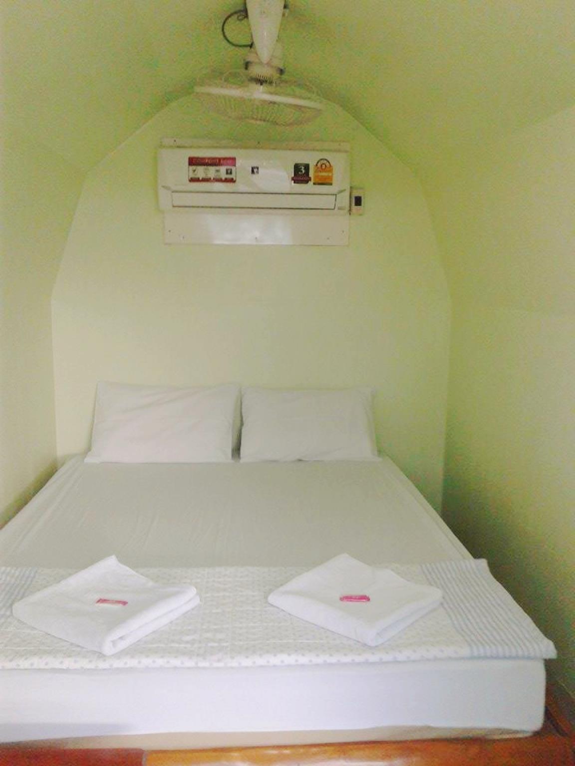 غرفة بحمام مشترك