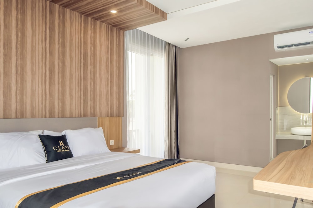 CLASS Premium Guest House 12/35