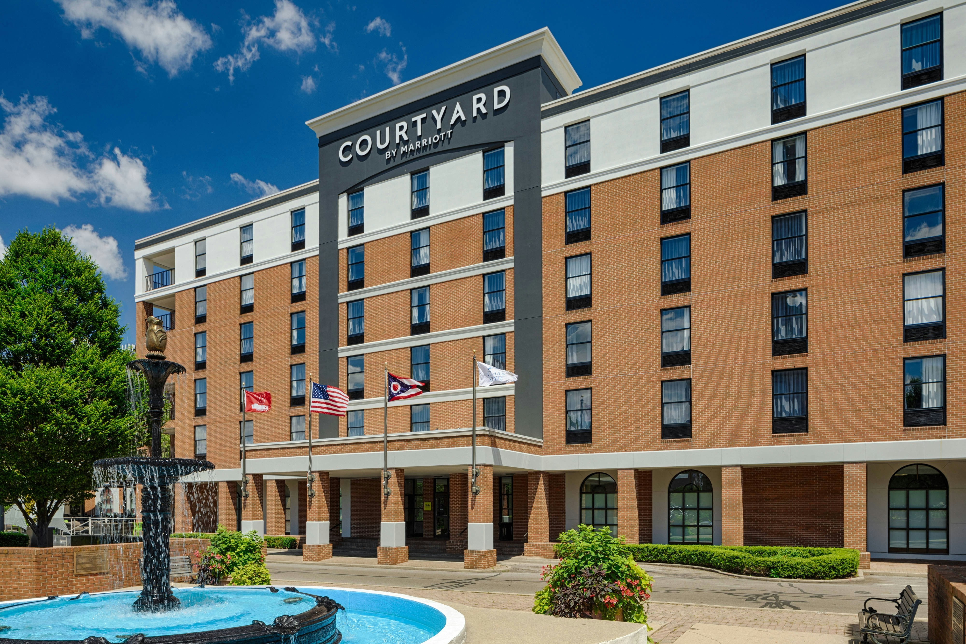 Courtyard By Marriott Springfield Downtown 2/18