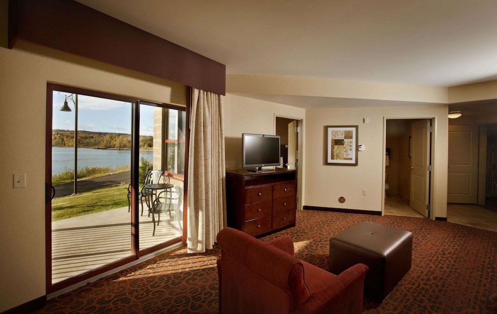 Hampton Inn Marquette/Waterfront 33/46