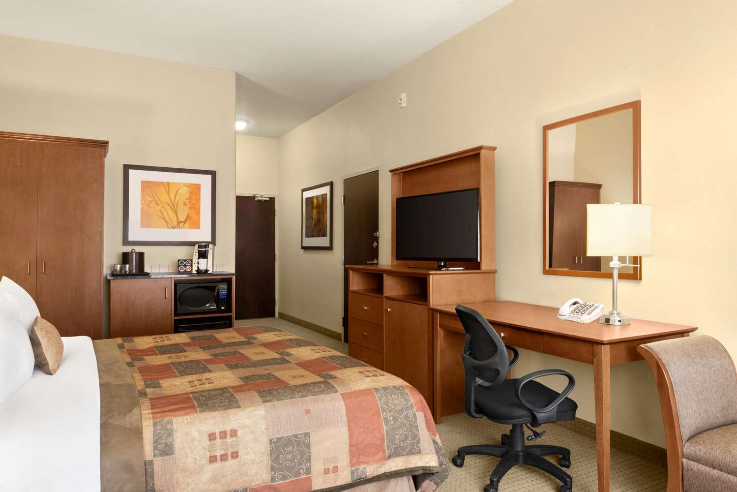 Ramada By Wyndham Drayton Valley 19/26