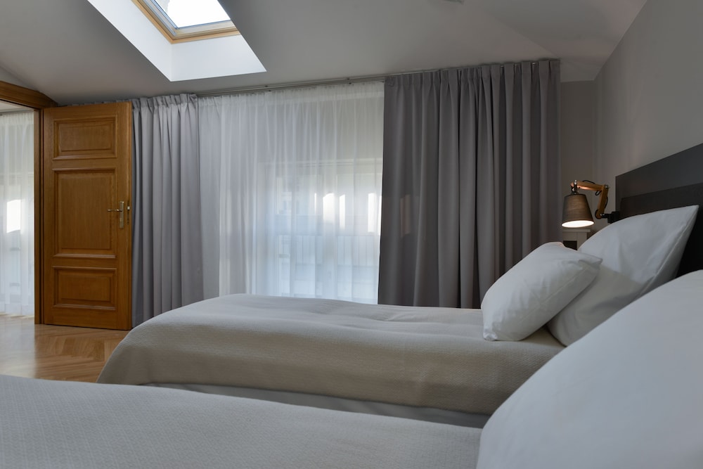 Stradonia Serviced Apartments 26/76
